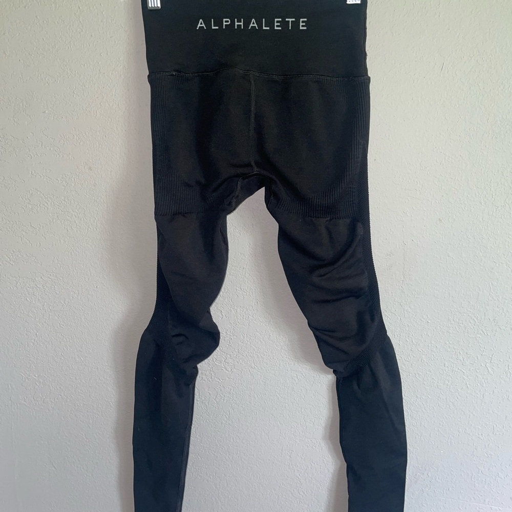 Alphalete Black Halo Seamless Leggings Compression Athletic Gym Womens Small - Picture 4 of 9